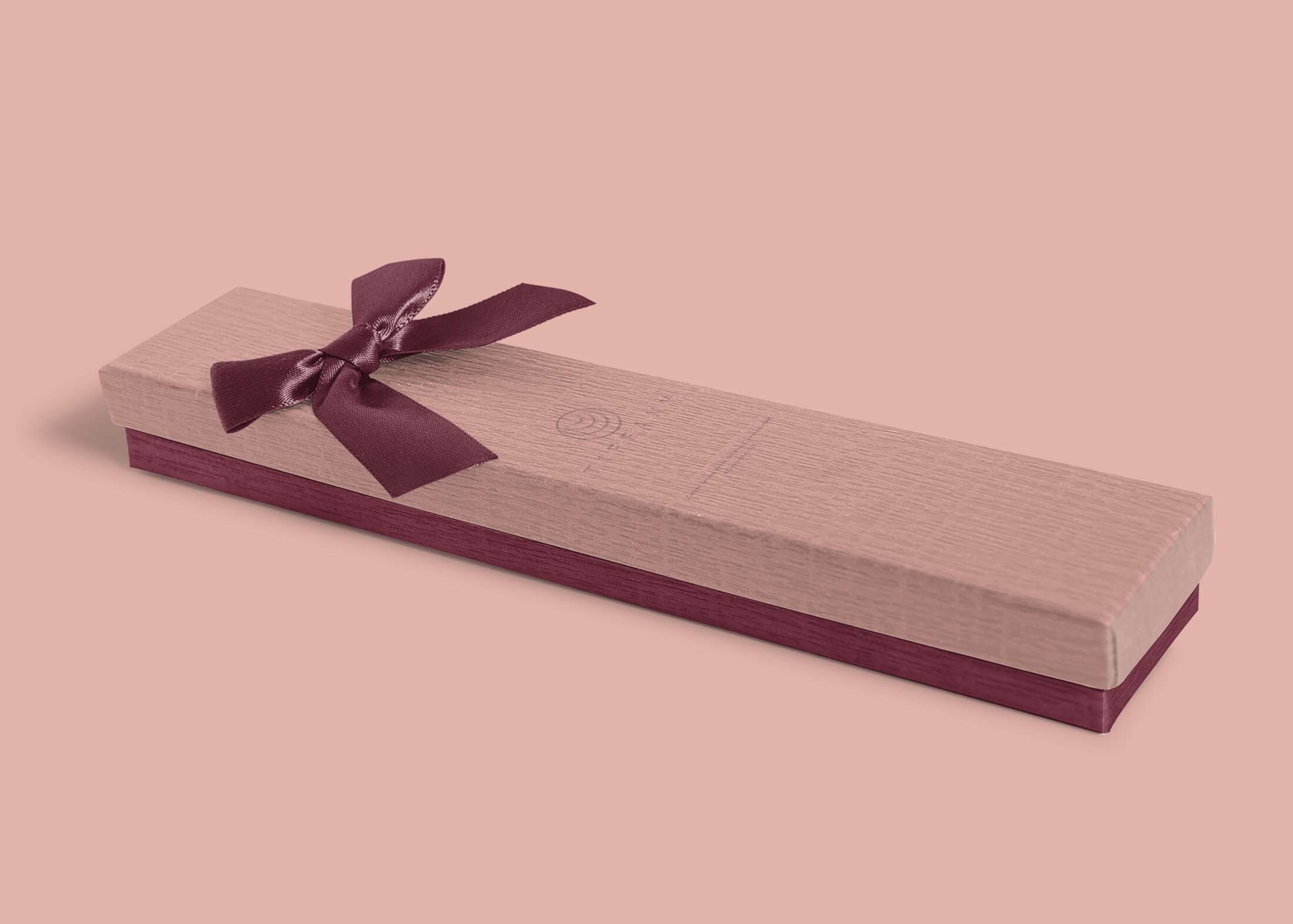 Free Luxury Gift Box Mockup